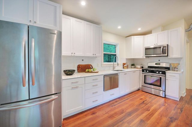 5704 Gloucester LN B, Austin, TX 78723