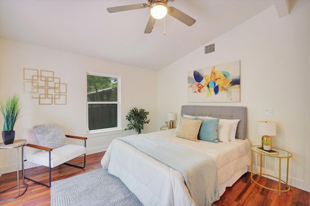 5704 Gloucester LN B, Austin, TX 78723