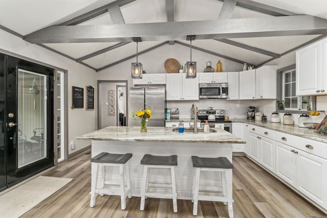 33 Sierra Drive, Hot Springs Village, AR 71909