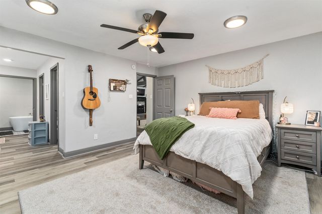 33 Sierra Drive, Hot Springs Village, AR 71909