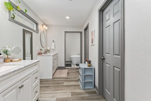 33 Sierra Drive, Hot Springs Village, AR 71909