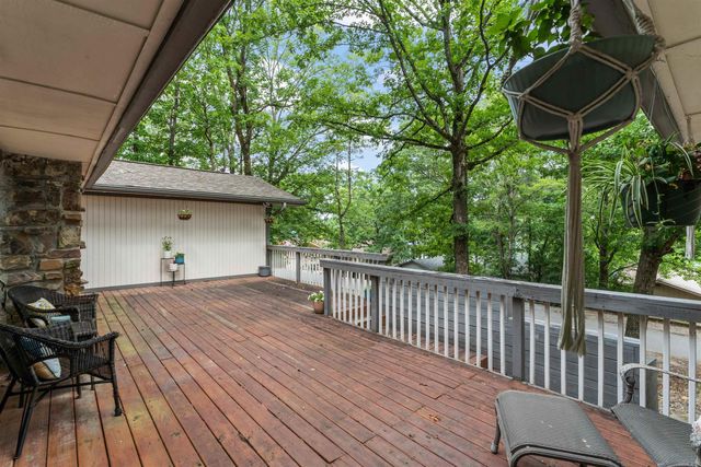 33 Sierra Drive, Hot Springs Village, AR 71909
