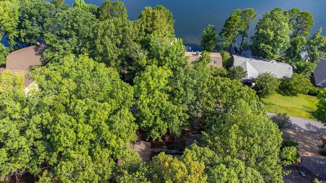 33 Sierra Drive, Hot Springs Village, AR 71909