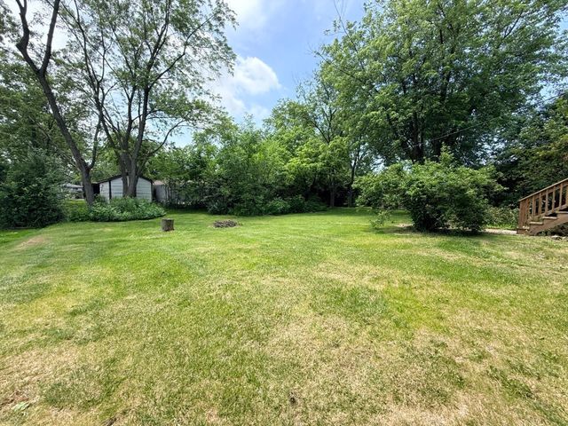 8517 W 87th Place, Hickory Hills, IL 60457