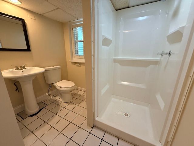 8517 W 87th Place, Hickory Hills, IL 60457