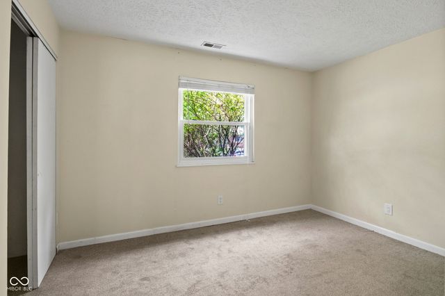 6627 Muirfield Way, Indianapolis, IN 46237