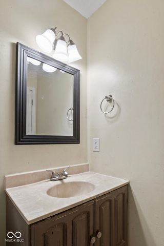 6627 Muirfield Way, Indianapolis, IN 46237