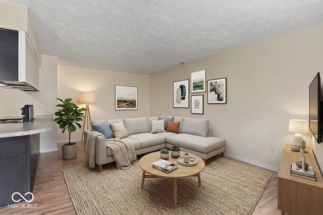 6627 Muirfield Way, Indianapolis, IN 46237