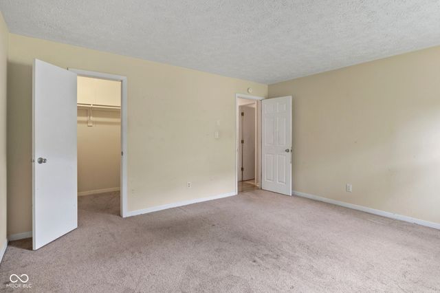 6627 Muirfield Way, Indianapolis, IN 46237