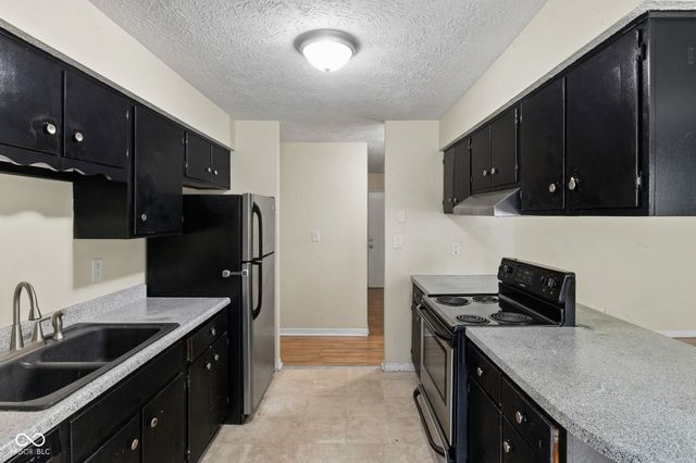 6627 Muirfield Way, Indianapolis, IN 46237