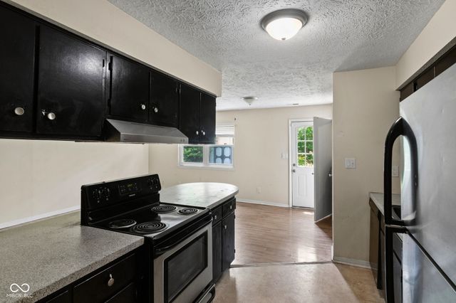 6627 Muirfield Way, Indianapolis, IN 46237