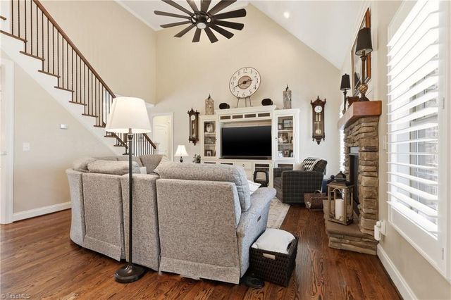 187 Pipers Ridge East, Winston-salem, NC 27127