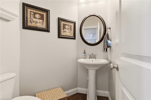 187 Pipers Ridge East, Winston-salem, NC 27127