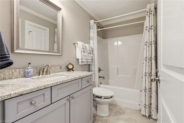 187 Pipers Ridge East, Winston-salem, NC 27127