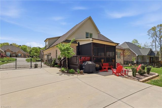 187 Pipers Ridge East, Winston-salem, NC 27127