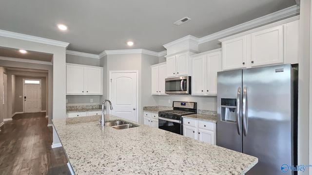 14783 London Lane, Athens, AL 35613