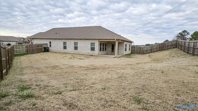 14783 London Lane, Athens, AL 35613