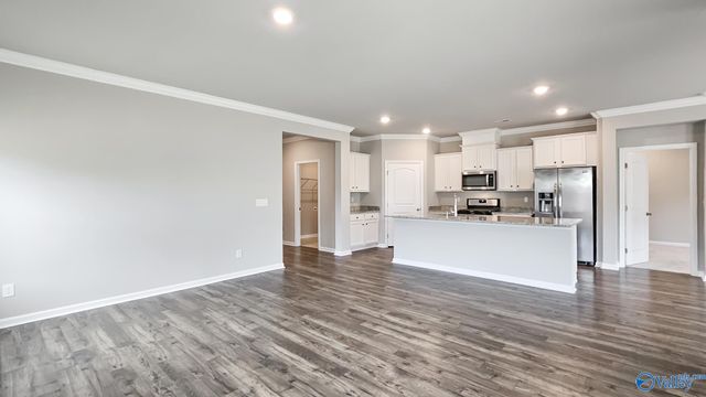 14783 London Lane, Athens, AL 35613