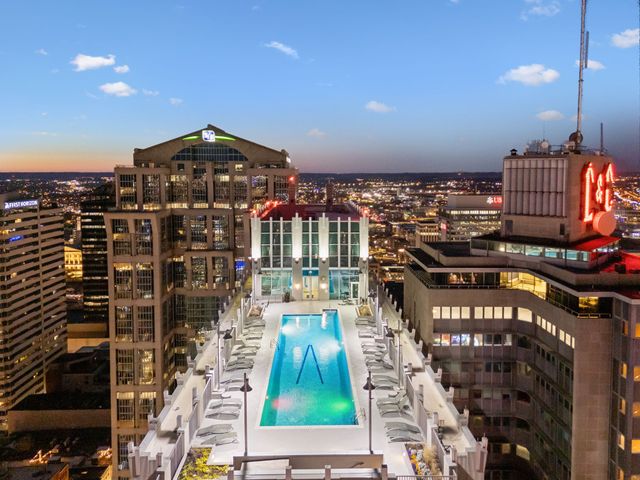 415 Church St Apt 1003, Nashville, TN 37219