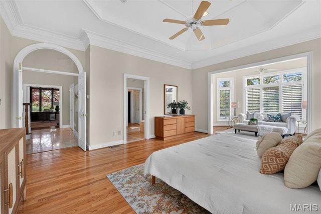 11 Fielding Road, Ladue, MO 63124