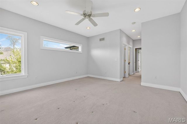 11 Fielding Road, Ladue, MO 63124