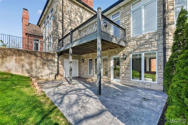 11 Fielding Road, Ladue, MO 63124