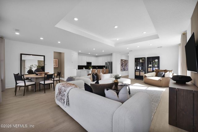 152 HEADSTREAM Drive, St. Johns, FL 32259