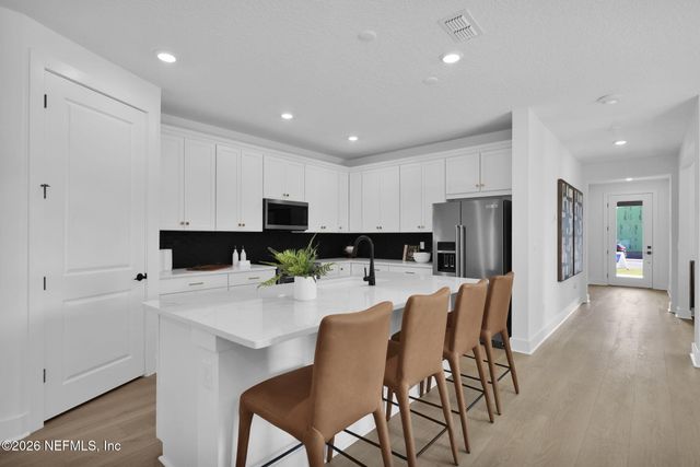 152 HEADSTREAM Drive, St. Johns, FL 32259