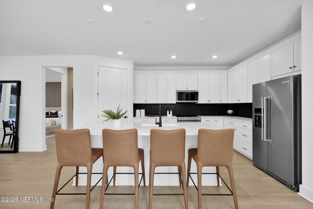 152 HEADSTREAM Drive, St. Johns, FL 32259