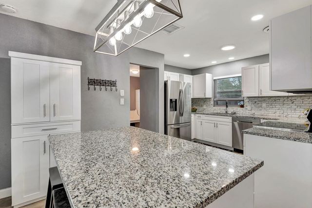 2510 51ST AVENUE TERRACE W, Bradenton, FL 34207