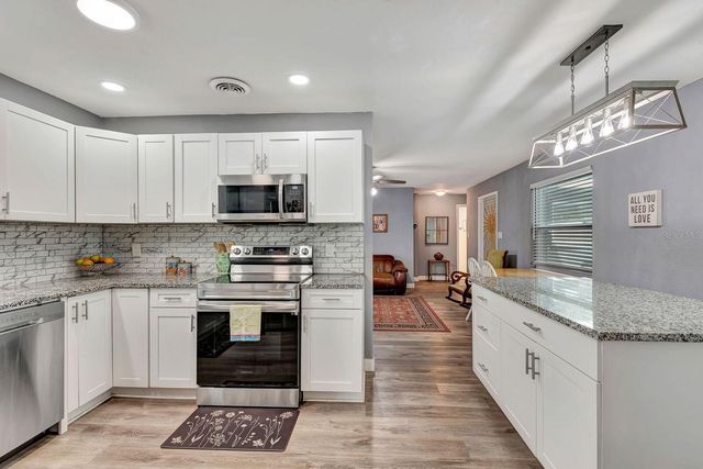 2510 51ST AVENUE TERRACE W, Bradenton, FL 34207