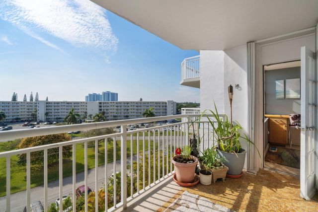 18021 Biscayne Boulevard 504, Aventura, FL 33160
