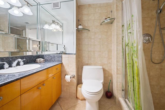 18021 Biscayne Boulevard 504, Aventura, FL 33160