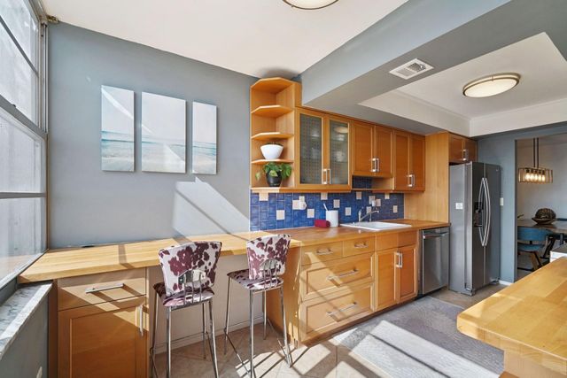 18021 Biscayne Boulevard 504, Aventura, FL 33160
