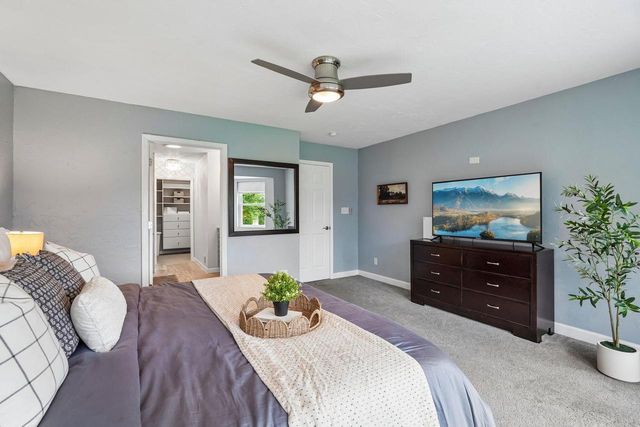 N64W13863 Cobblestone DRIVE, Menomonee Falls, WI 53051