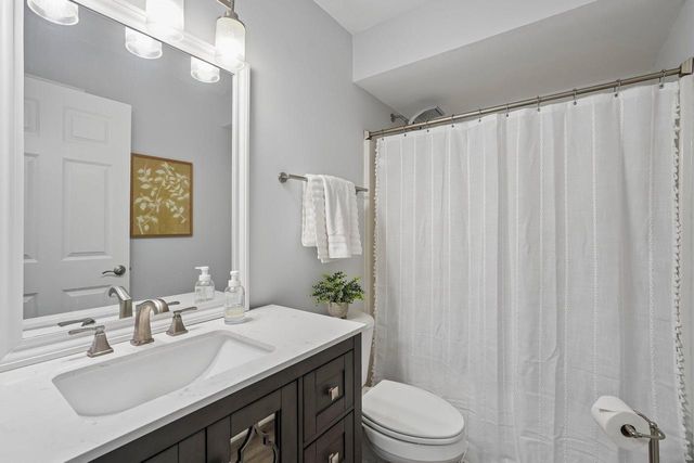 N64W13863 Cobblestone DRIVE, Menomonee Falls, WI 53051