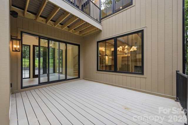 519 Rock Spring Circle, Sugar Mountain, NC 28604