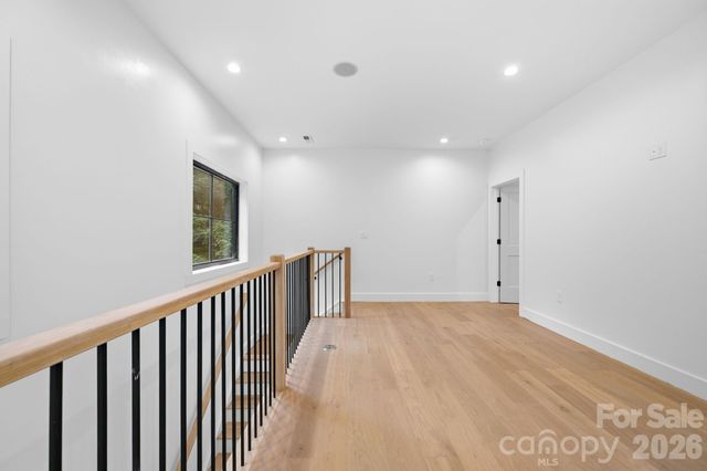 519 Rock Spring Circle, Sugar Mountain, NC 28604