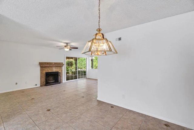 205 Camino Entrada, Chula Vista, CA 91910