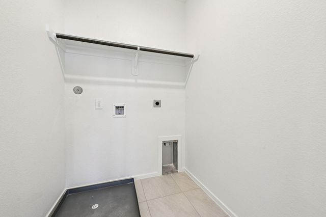 622 Sand Dollar Drive, Kemah, TX 77565