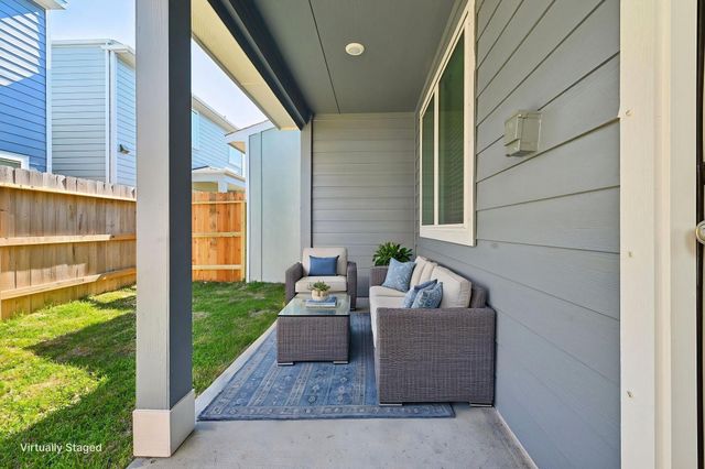 622 Sand Dollar Drive, Kemah, TX 77565