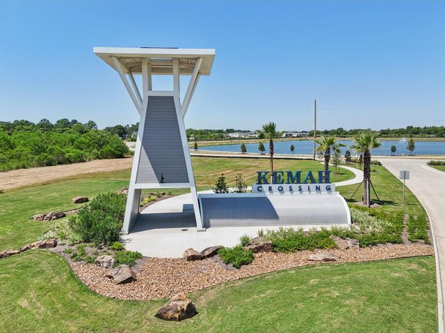 622 Sand Dollar Drive, Kemah, TX 77565