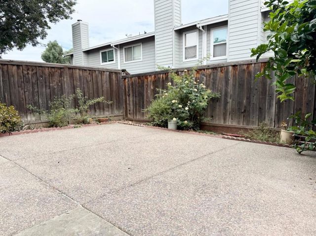 127 Harris Circle, Bay Point, CA 94565