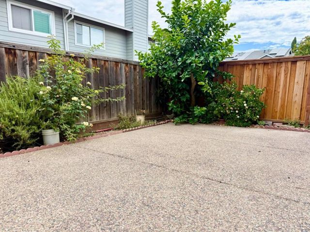 127 Harris Circle, Bay Point, CA 94565