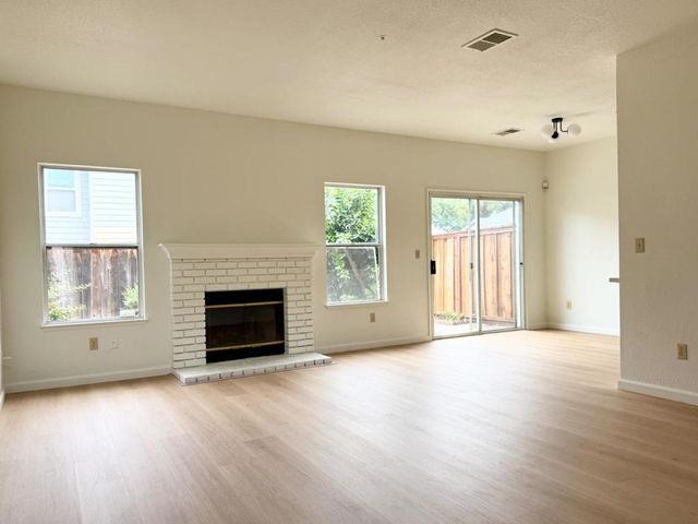 127 Harris Circle, Bay Point, CA 94565