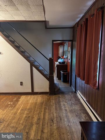 751 W PINE ST, Frackville, PA 17931