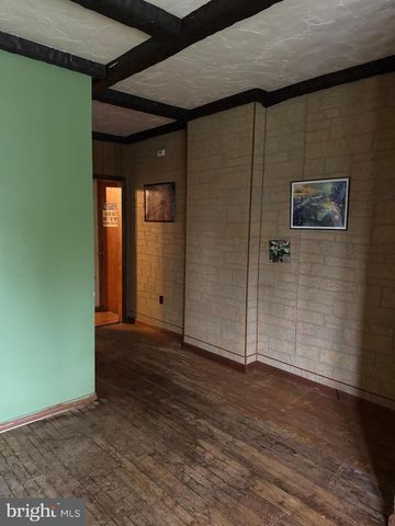751 W PINE ST, Frackville, PA 17931