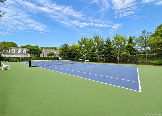 27 Toni Court, Center Moriches, NY 11934
