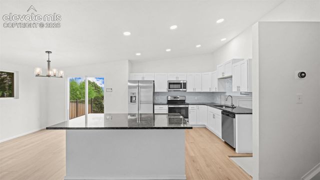 5625 Escapardo Way, Colorado Springs, CO 80917