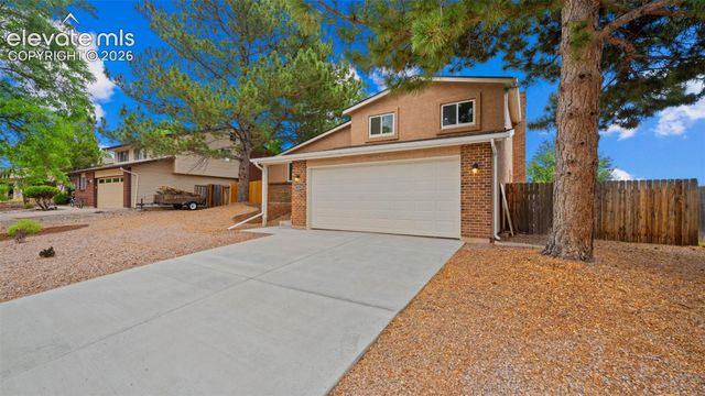 5625 Escapardo Way, Colorado Springs, CO 80917